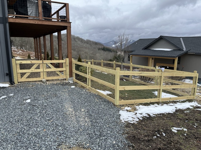 Fence and deck work in Valle Crucis