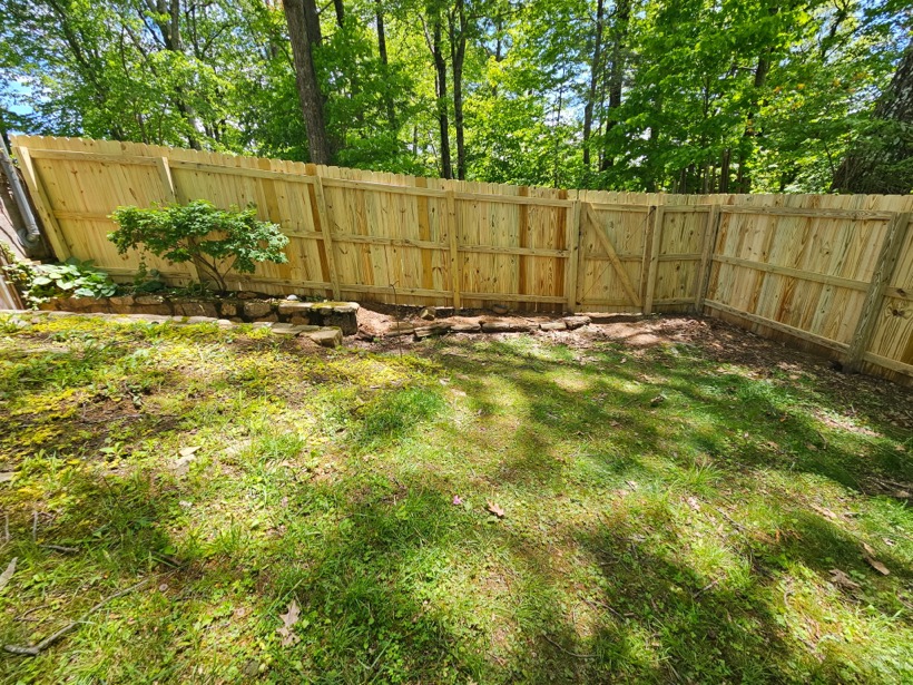 Privacy Fence built by Mountain Fence & Deck in Western North Carolina